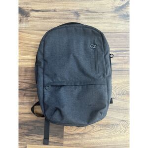 Incase Campus Backpack | NWOT | Everyday Laptop & Travel Bag | Black